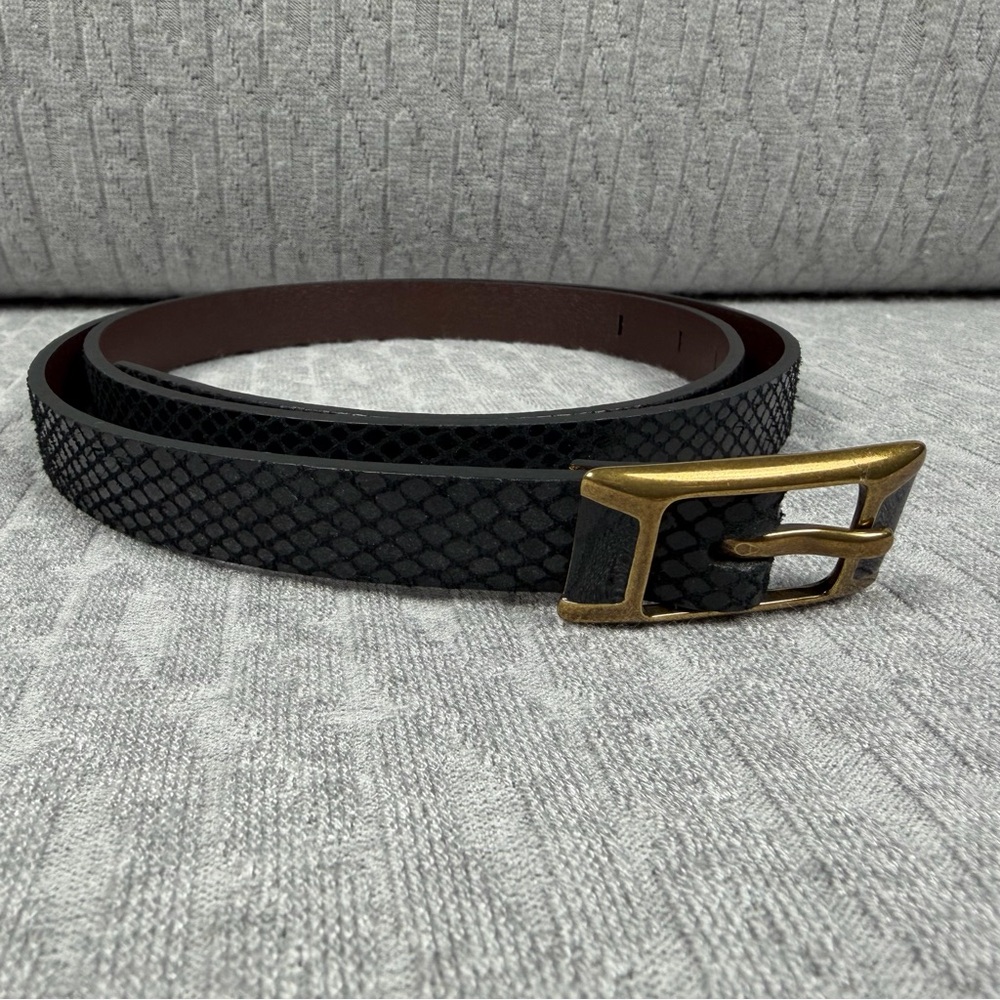 Fossil Women’s Black Belt with Gold Buckle